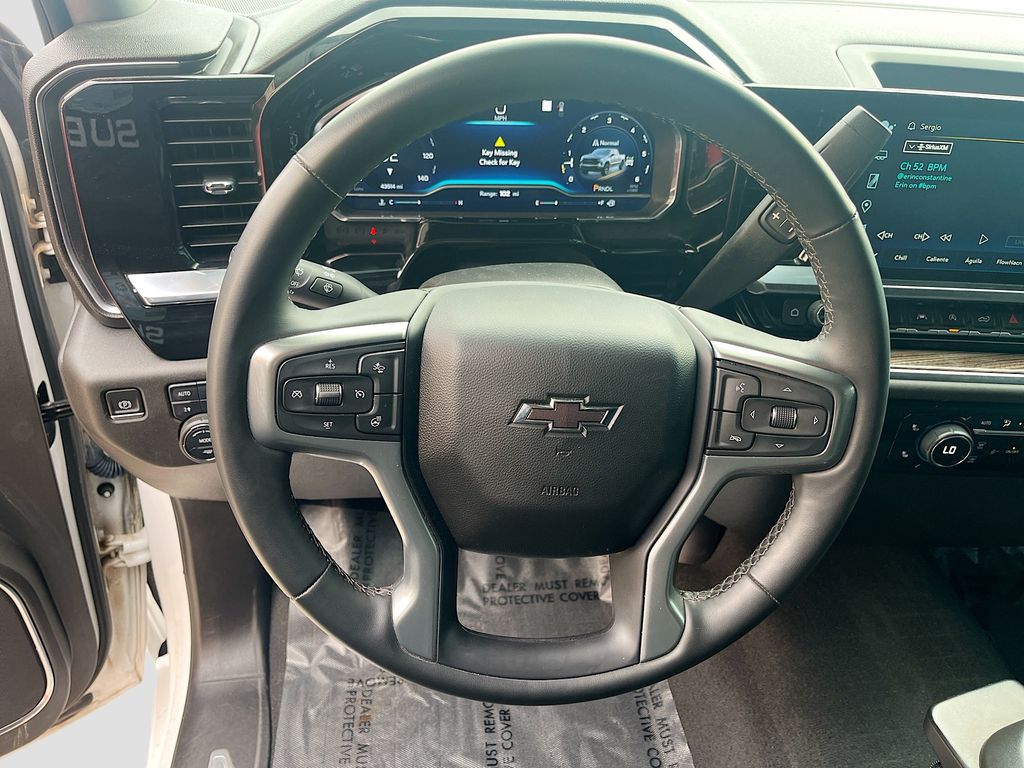 Used 2023 White Chevrolet LT Trail Boss image 11