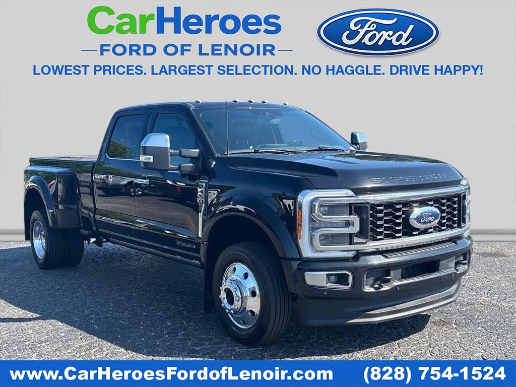 2023 Ford F-450 Super Duty Platinum Crew Cab LB DRW 4WD