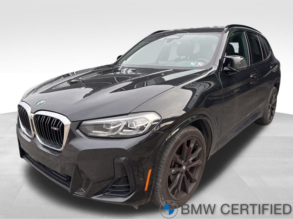 2022 BMW X3 40i's photo