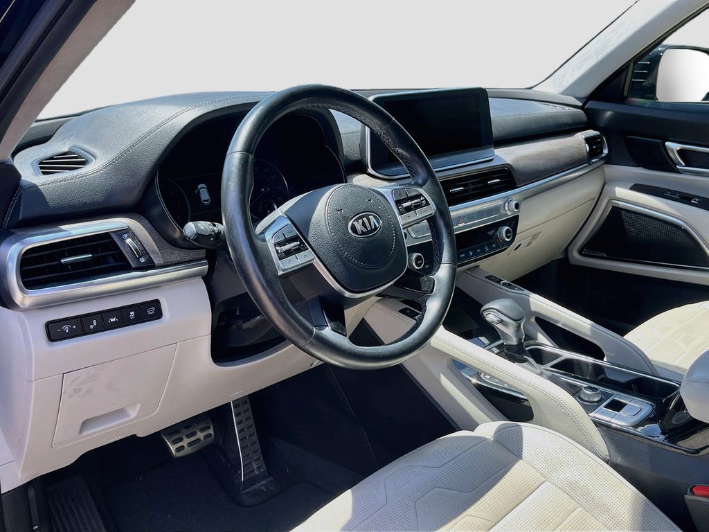 Used 2021 Black Kia SX image 9
