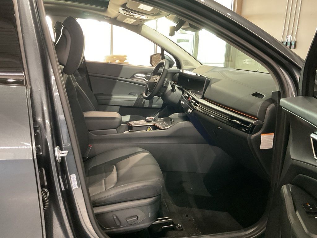 New 2026 Gray Kia SX-Prestige image 23