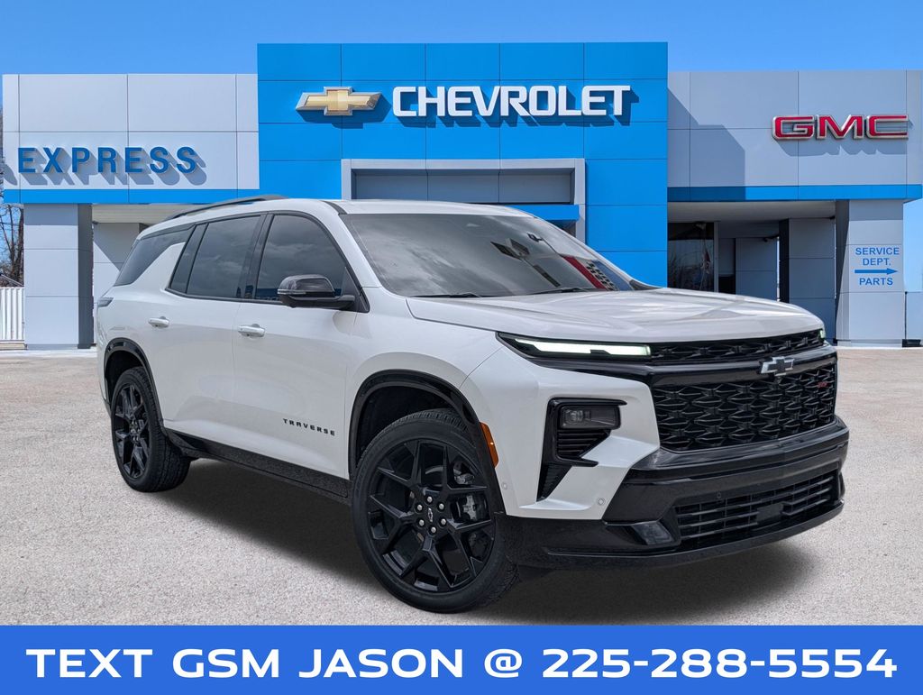 White (Iridescent Pearl Tricoat) 2024 Chevrolet Traverse SUV / Crossover Front-Wheel Drive 8-Speed Automatic