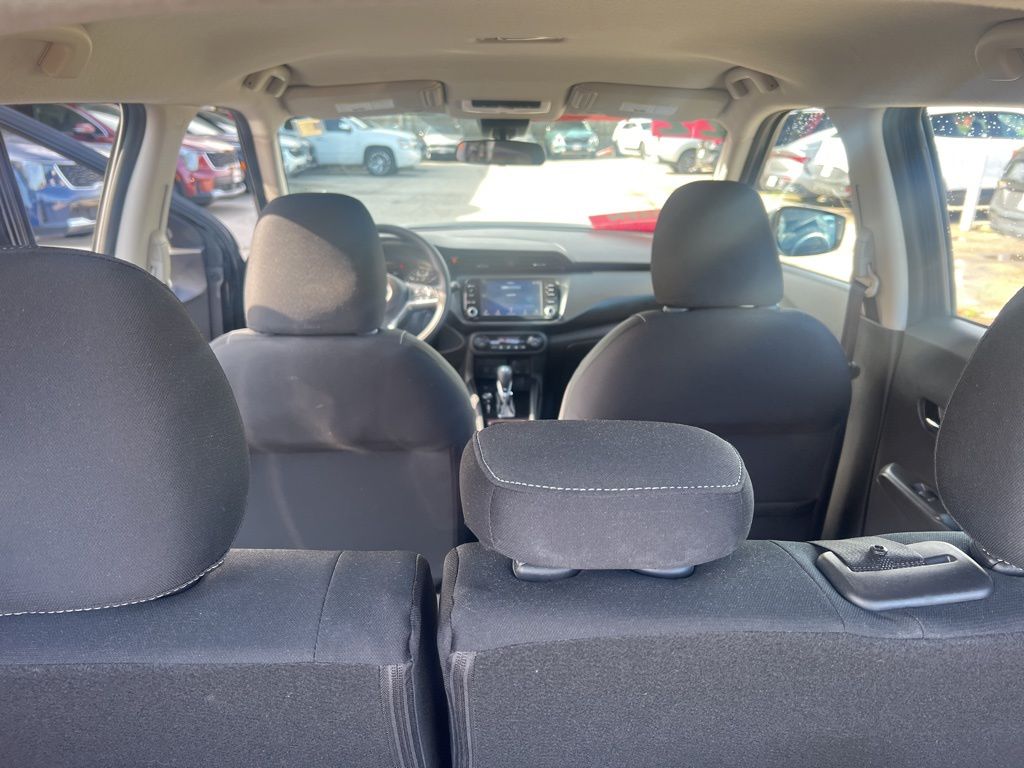 2022 Nissan Kicks SV photo
