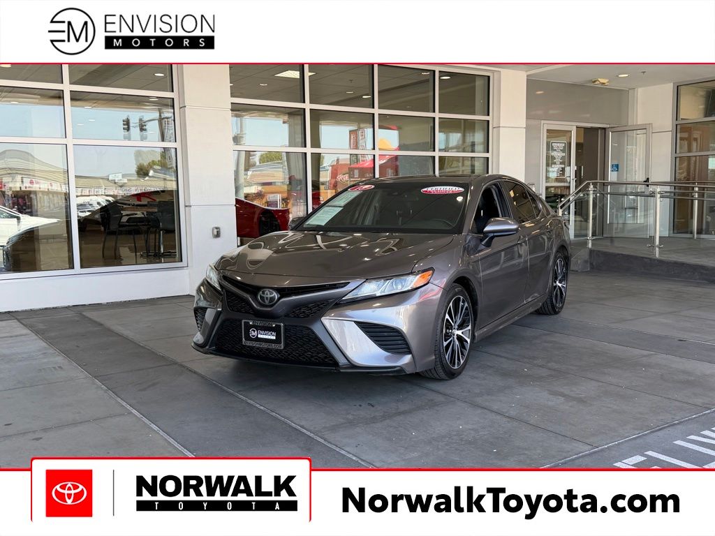 2018 Toyota Camry SE