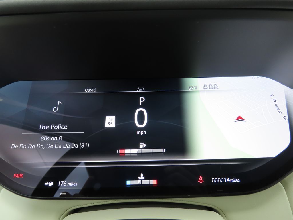 Thumbnail: 2025 Land Rover Range Rover - 32