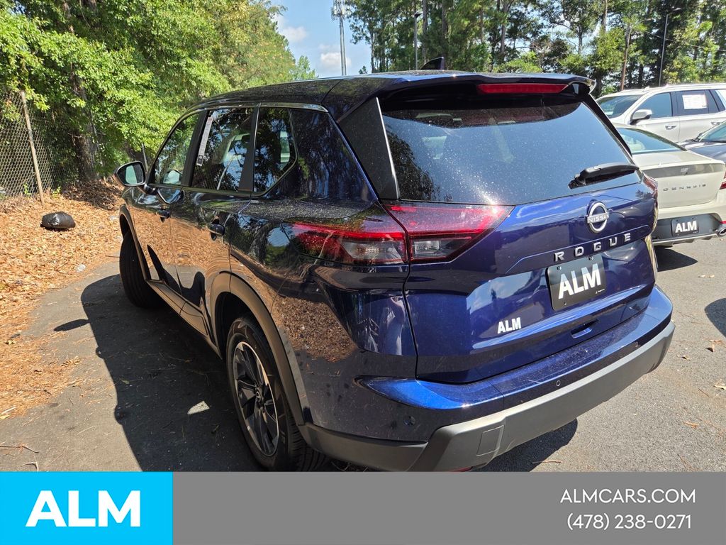 Used 2025 Blue Nissan SV image 7