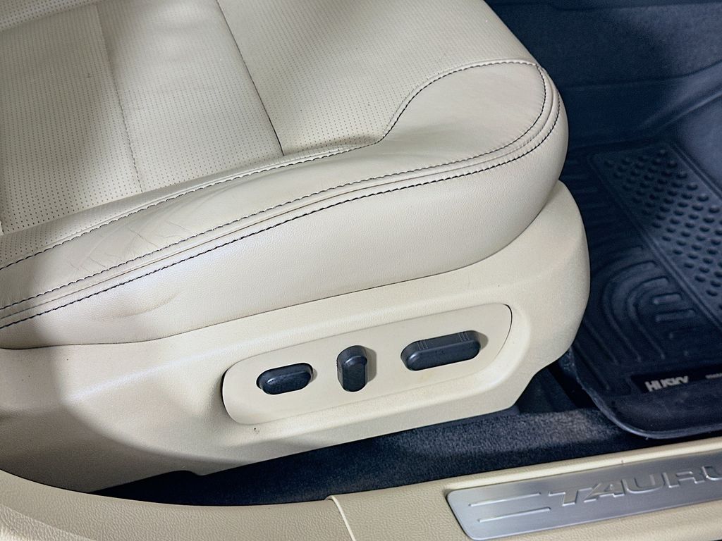 Used 2018 Red Ford Limited image 23