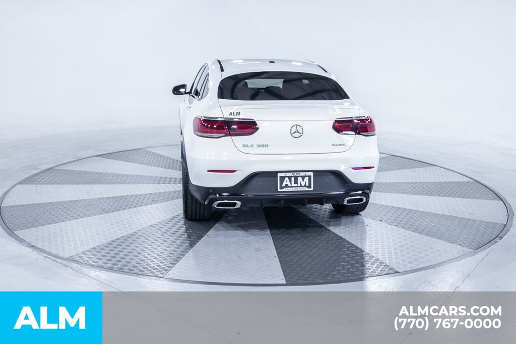 Used 2022  Mercedes-Benz GLC 300 Coupe image 9