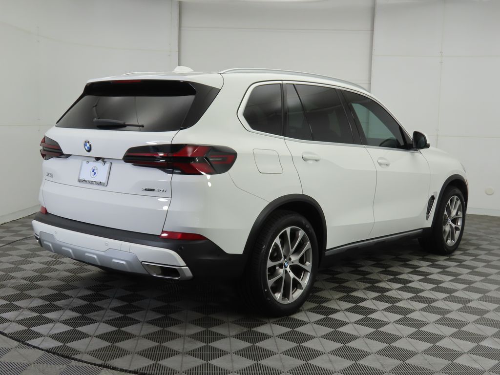Thumbnail: 2024 BMW X5 - 5
