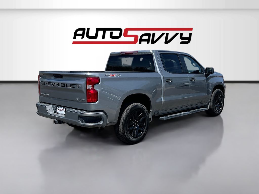 Used 2023 Gray Chevrolet Custom image 7