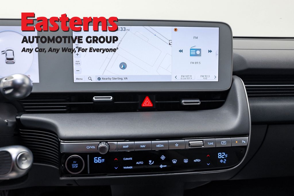 Used 2023 Black Hyundai SEL image 18