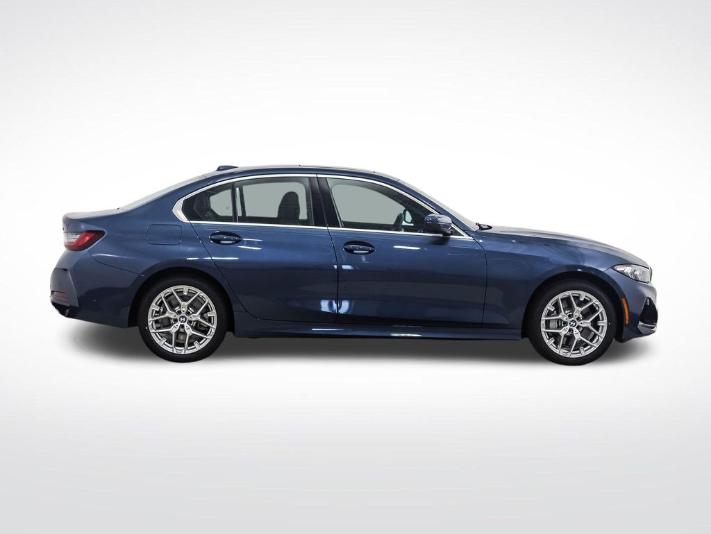 Thumbnail: 2026 BMW 3 Series - 6