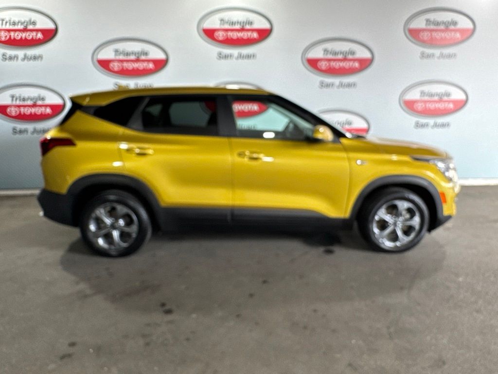 Thumbnail: 2022 Kia Seltos - 6