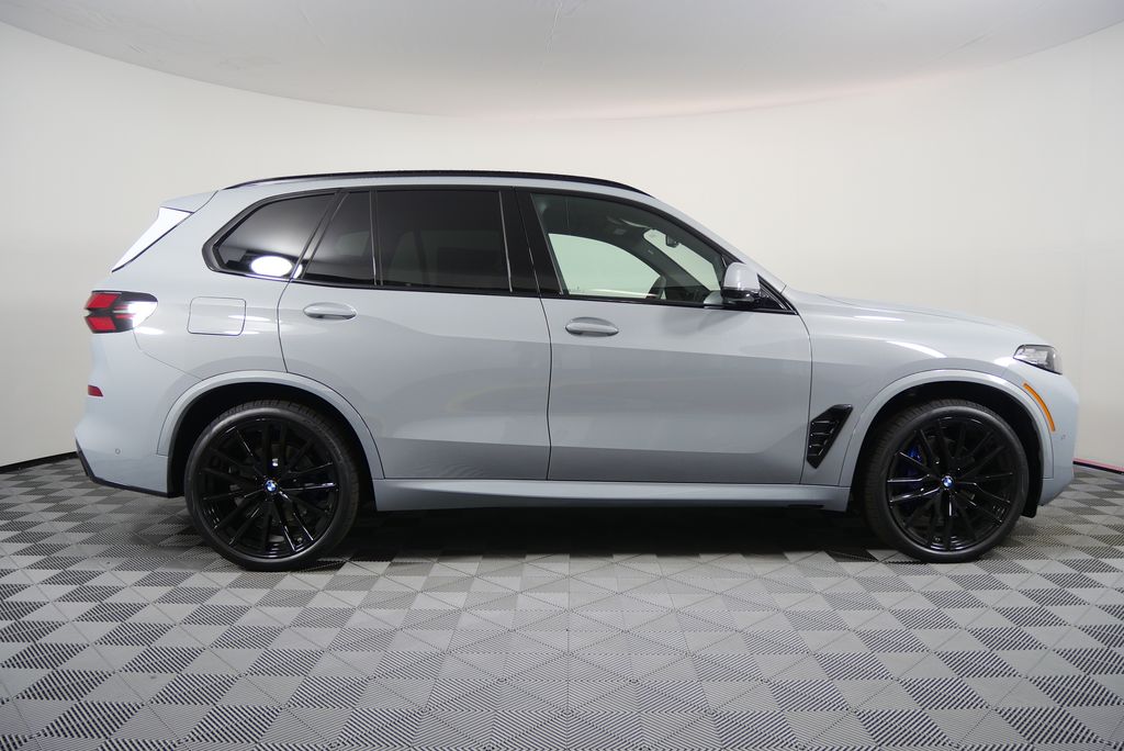 Thumbnail: 2026 BMW X5 - 2