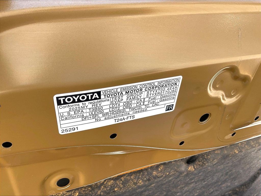 2025 Toyota Land Cruiser — photo 35