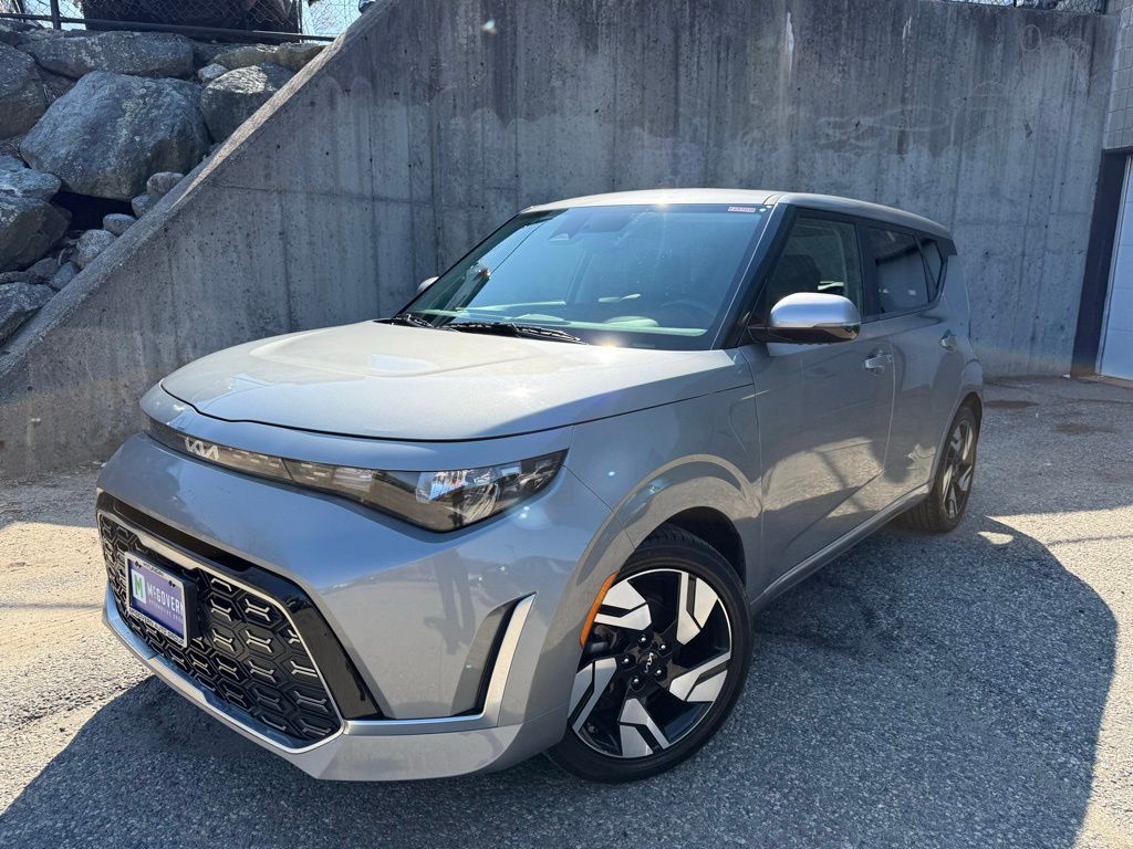 Steel Gray 2023 Kia Soul GT-Line FWD SUV / Crossover Front-Wheel Drive Continuously Variable Transmission