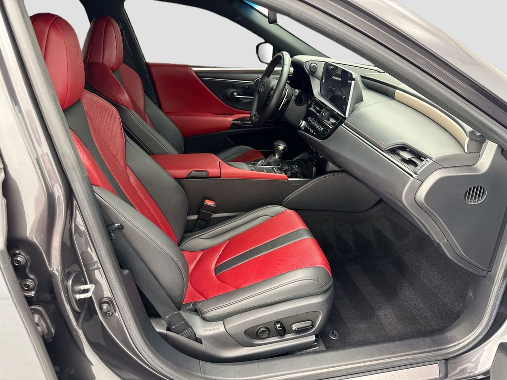 Thumbnail: 2022 Lexus ES - 19
