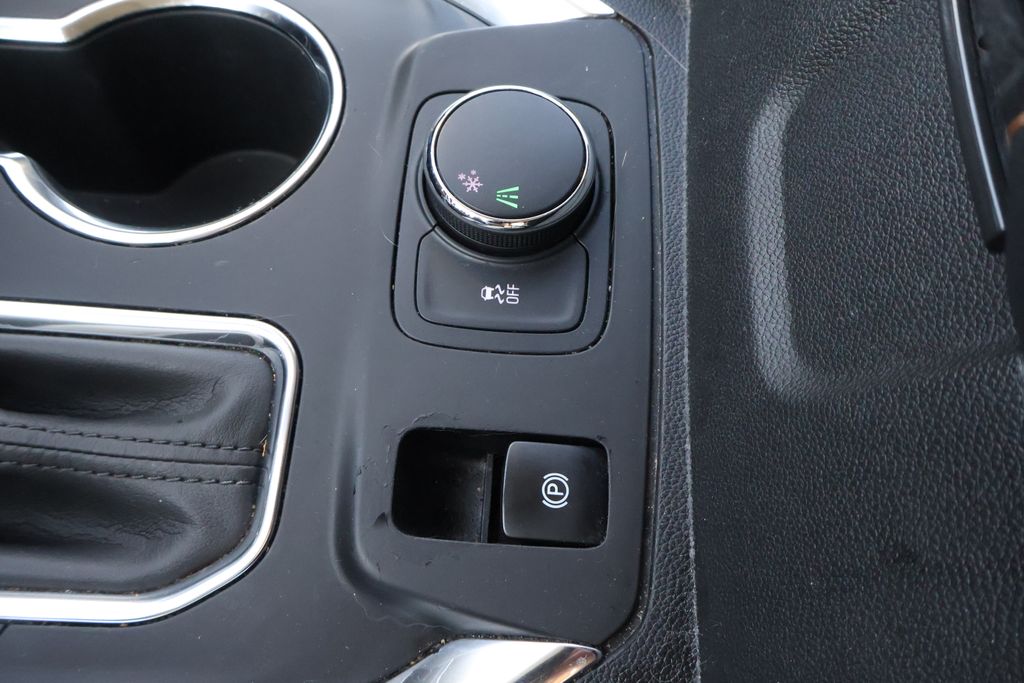 Thumbnail: 2020 Chevrolet Traverse - 29