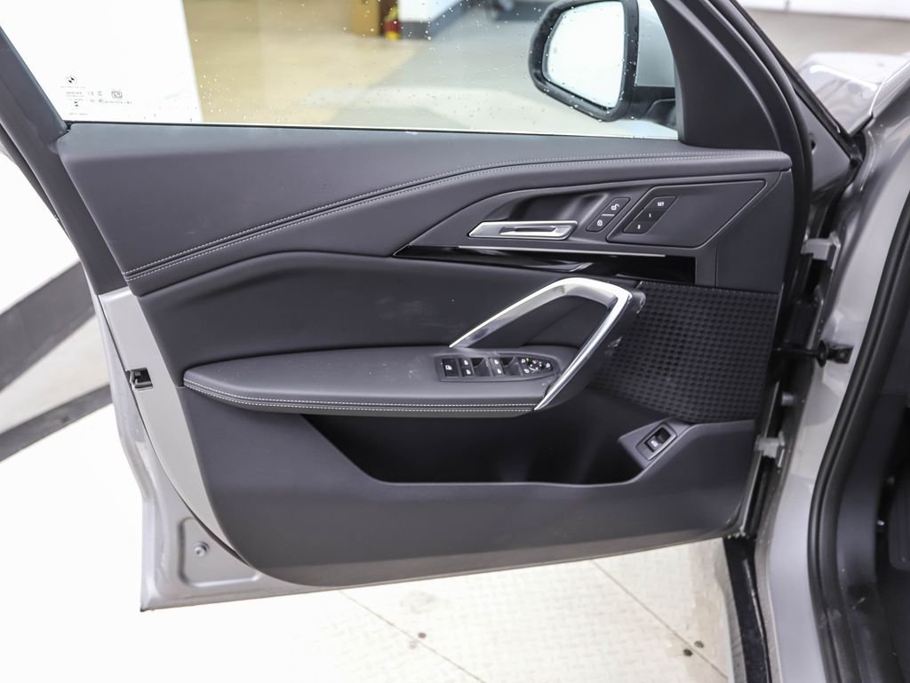 Thumbnail: 2025 BMW X1 - 8