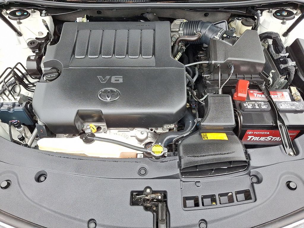 Thumbnail: 2015 Toyota Avalon - 28