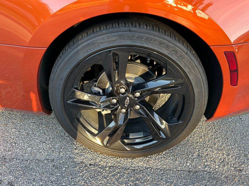 Thumbnail: 2022 Chevrolet Camaro - 9