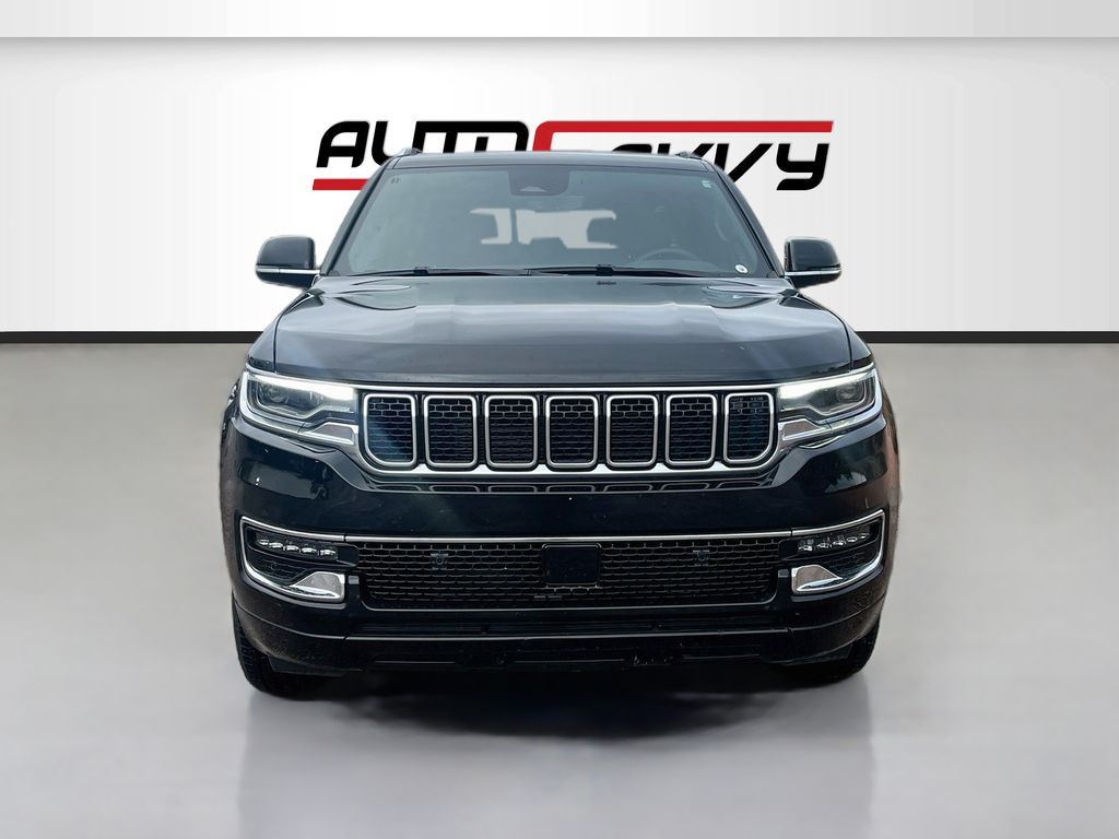 Used 2025 Black Jeep Base image 2