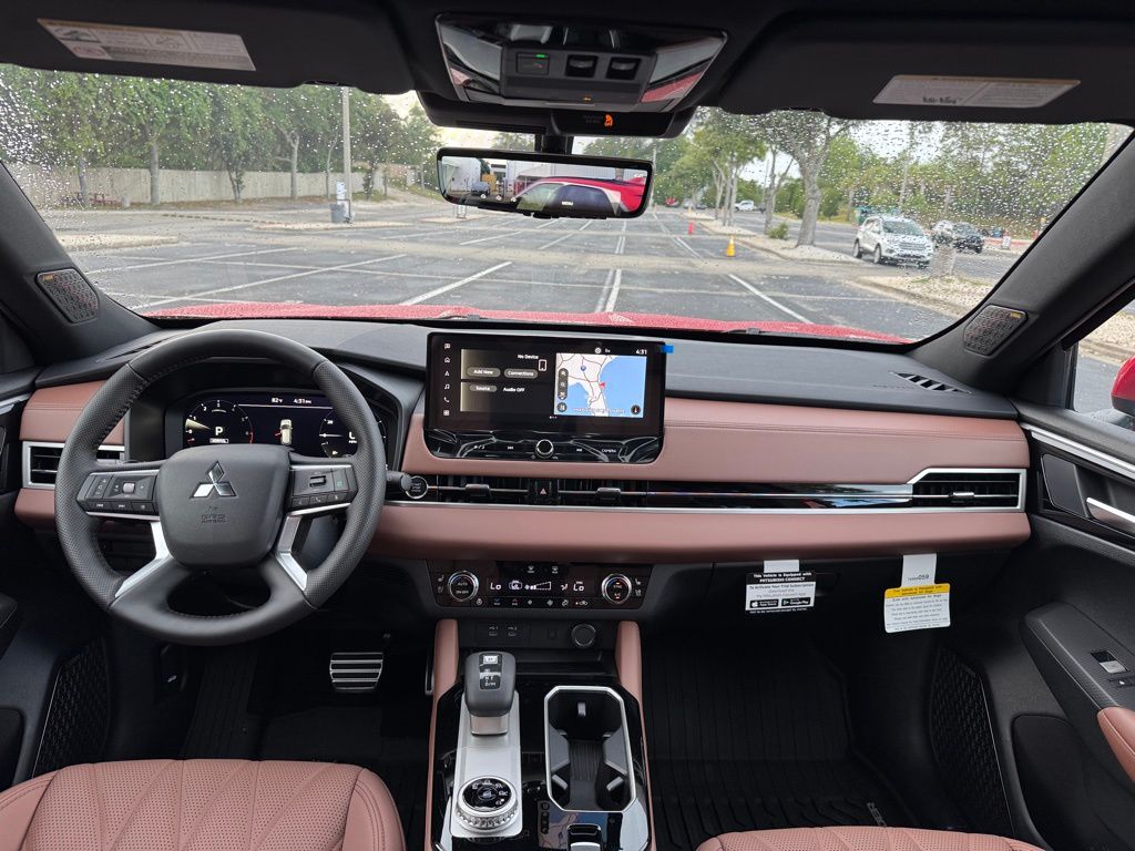 2025 Mitsubishi Outlander SEL photo 20