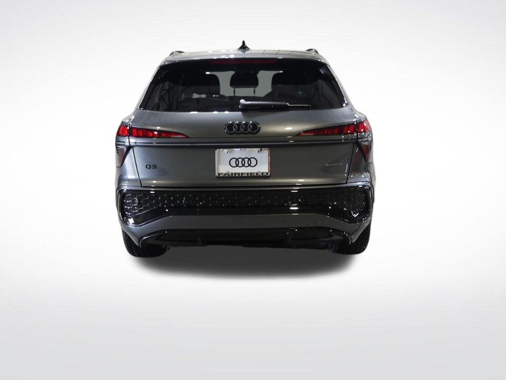 Thumbnail: 2026 Audi Q3 - 4