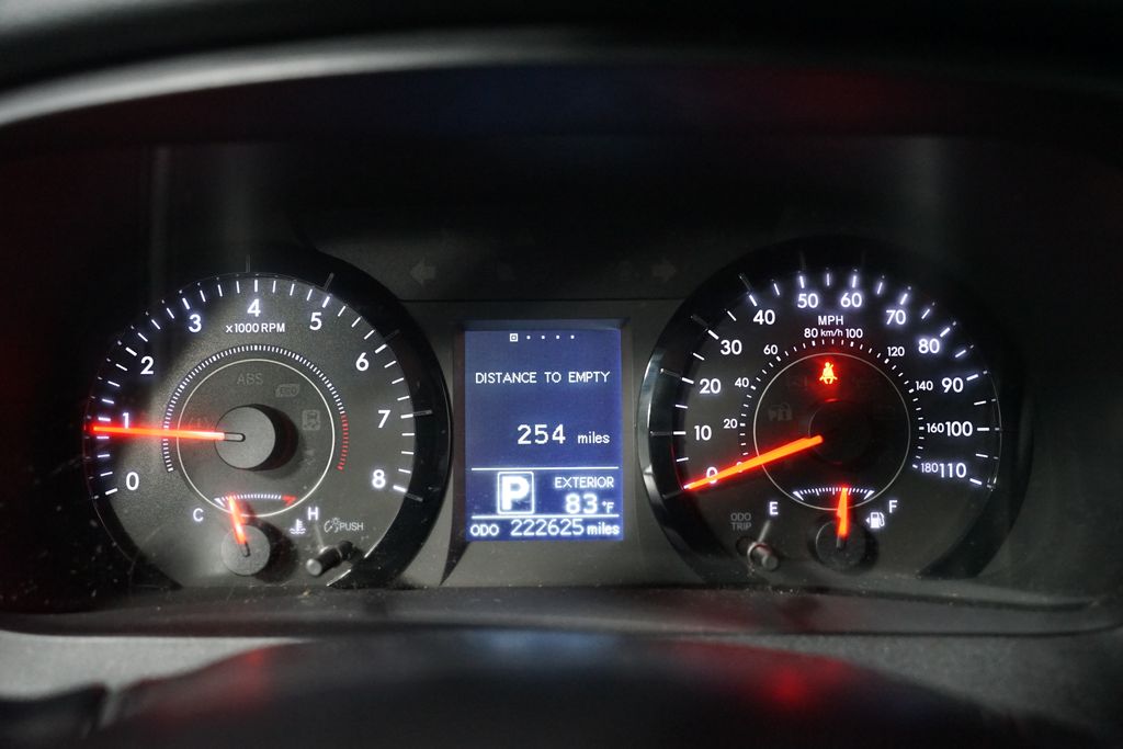 Thumbnail: 2017 Toyota Sienna - 15