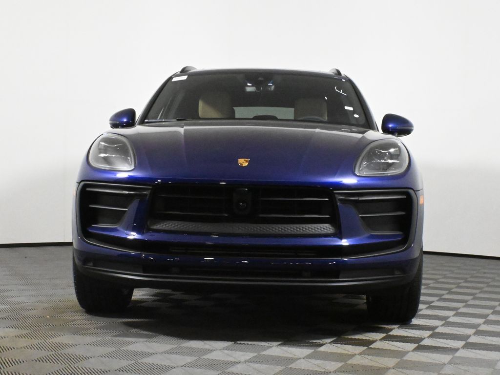 Thumbnail: 2025 Porsche Macan - 10