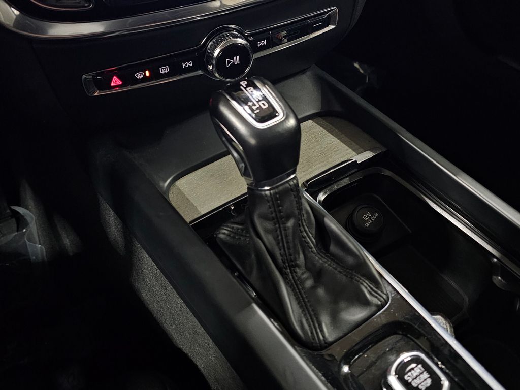 Used 2021 Gray Volvo T6 Inscription image 33