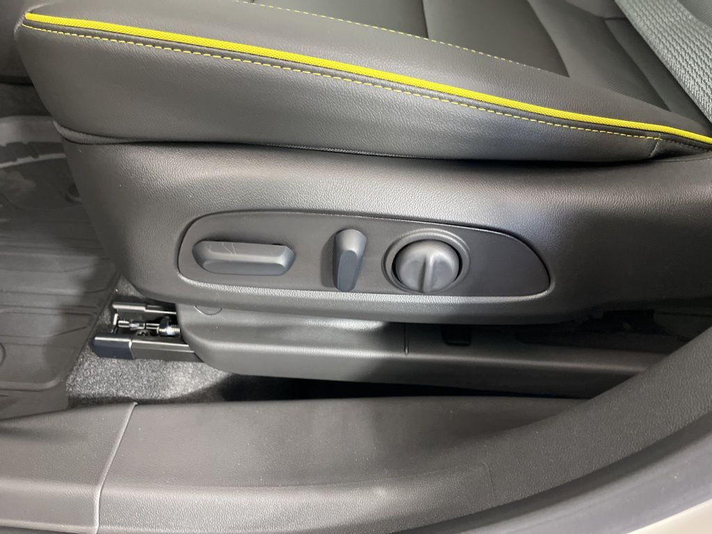 Thumbnail: 2026 Chevrolet TrailBlazer - 32