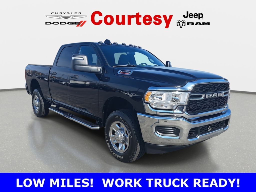 2024 RAM 2500 Tradesman Crew Cab 4WD