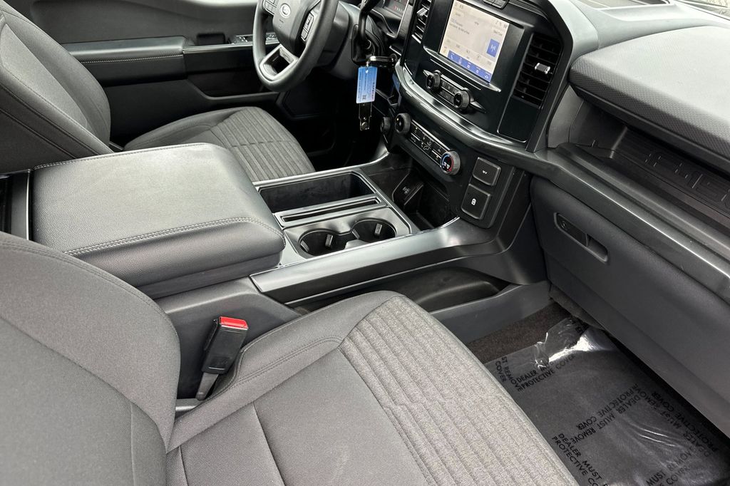 2022 Ford F-150 XL photo
