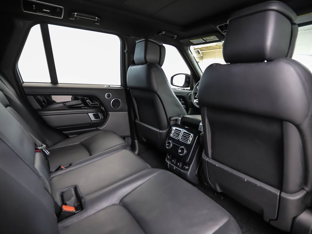 Thumbnail: 2019 Land Rover Range Rover - 23