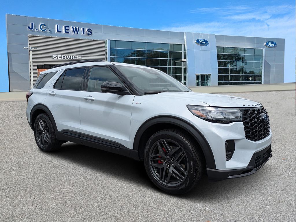 2026 Ford Explorer ST-LINE RWD's photo