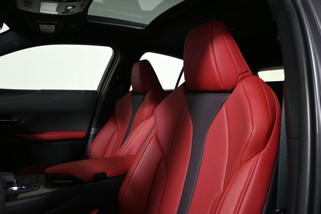 Thumbnail: 2025 Lexus UX - 16