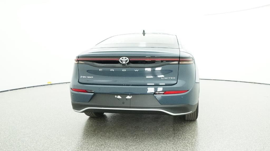 Thumbnail: 2026 Toyota Crown - 3