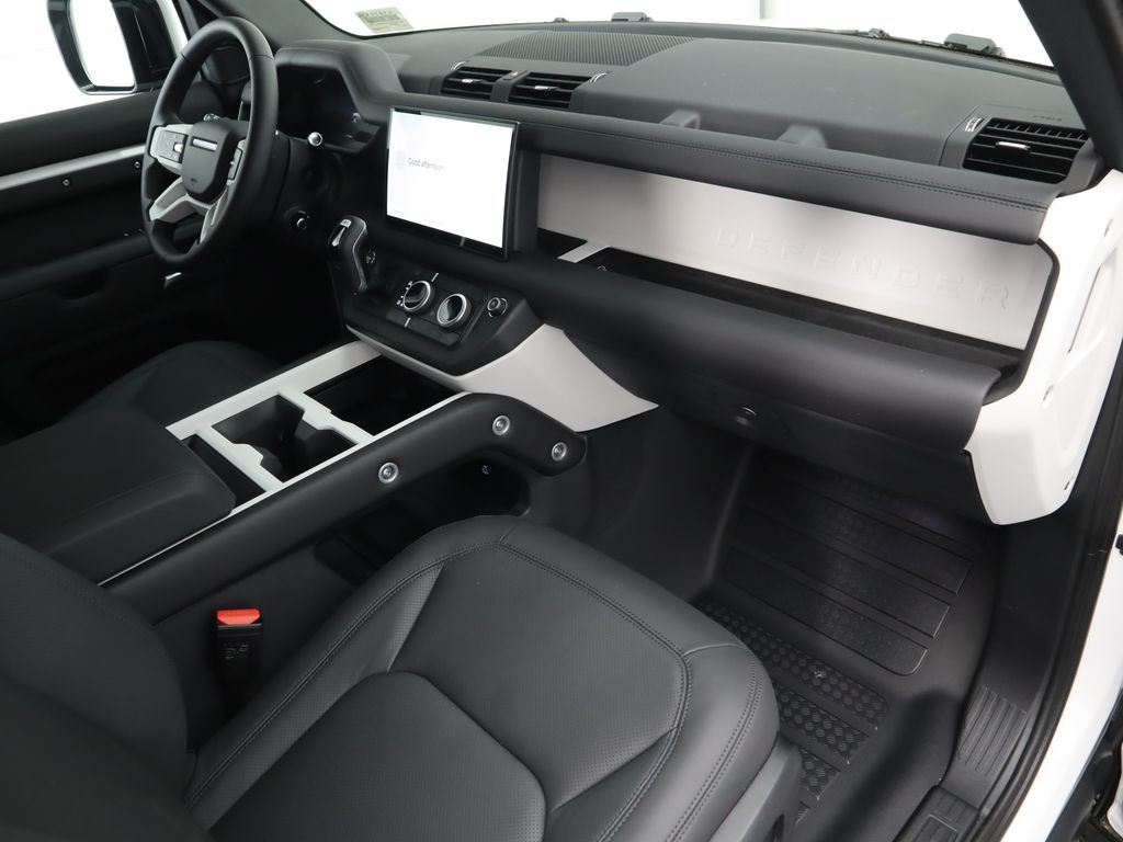 Thumbnail: 2025 Land Rover Defender - 18
