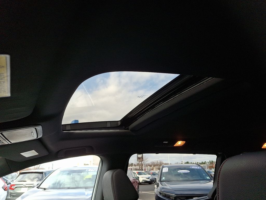 Thumbnail: 2023 Honda Odyssey - 17