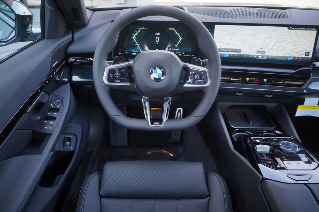 2025 BMW 5 Series 530i xDrive 16