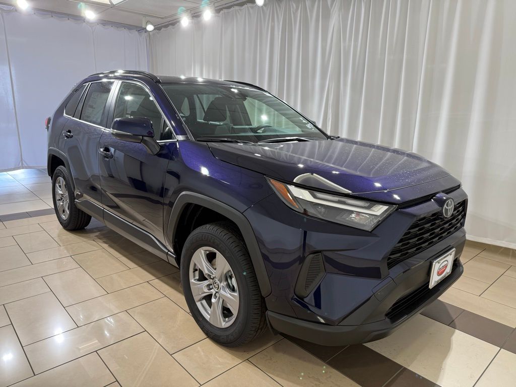 Thumbnail: 2025 Toyota RAV4 - 7