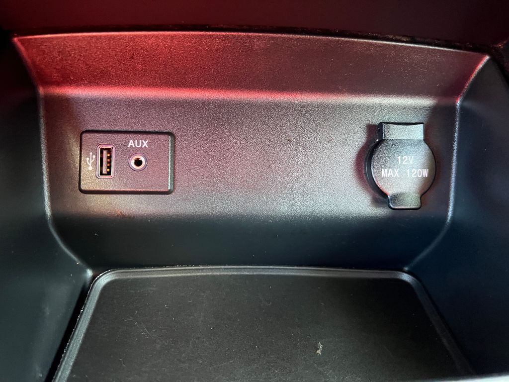 Thumbnail: 2017 Nissan Altima - 25