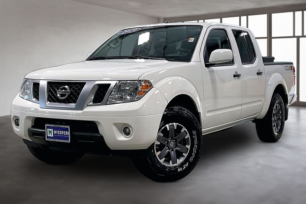 Glacier White 2019 Nissan Frontier Pickup Truck Four-Wheel Drive 5-Speed Automatic Overdrive