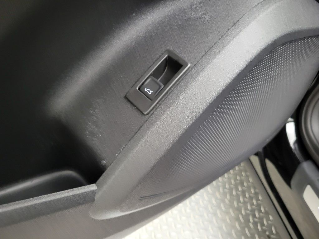 Thumbnail: 2025 Audi Q5 - 32