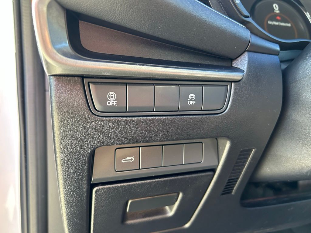 Thumbnail: 2021 Mazda Mazda3 - 17