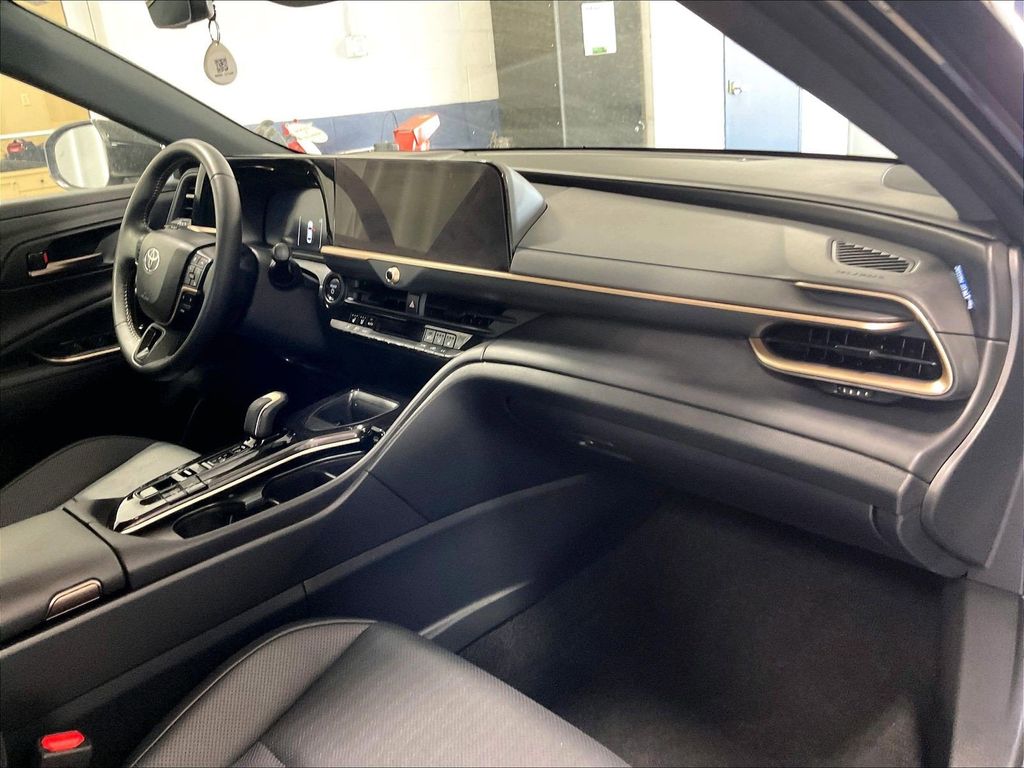 2026 Toyota Crown — photo 14