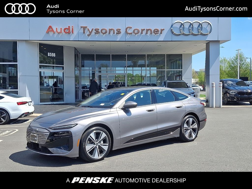 Thumbnail: 2025 Audi e-tron S - 1