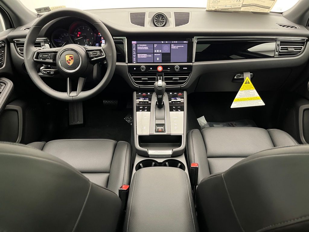 Thumbnail: 2026 Porsche Macan - 22