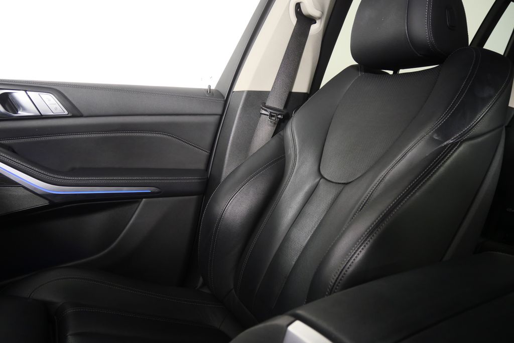 Thumbnail: 2020 BMW X7 - 22